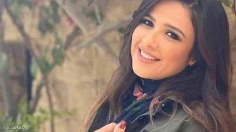 أمين عام نقابة الأطباء المصرية يطمئن جمهور ياسمين عبد العزيز عن حالتها الصحية