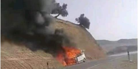النيران تلتهم سيارة أجرة بين فاس وغفساي