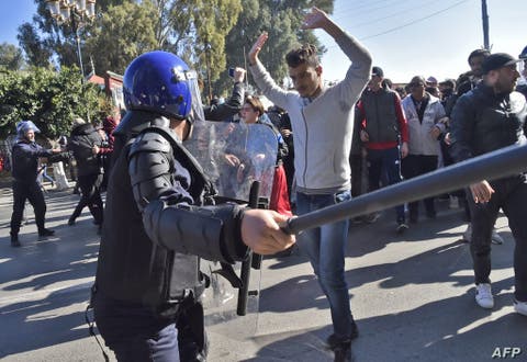 قمع المظاهرات بالجزائر