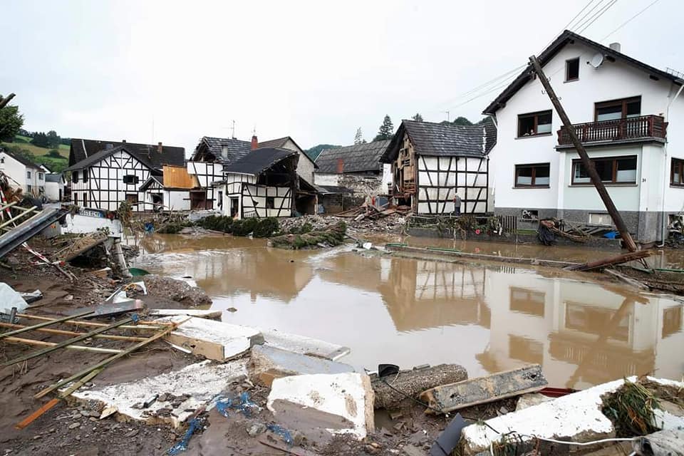 35 قتيلا وعشرات المفقودين بفيضانات في ألمانيا وبلجيكا