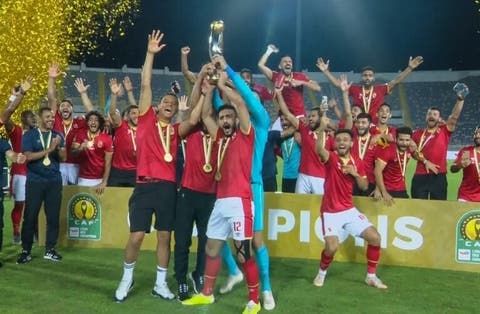 الأهلي المصري يرفع لقب عصبة الأبطال بمركب محمد الخامس