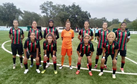 فريق الجيش الملكي لكرة القدم النسوية يتسلم درع البطولة الوطنية الاحترافية