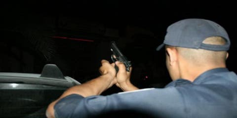 الرباط ..شرطي يشهر سلاحه لتوقيف جانح “مسلح”