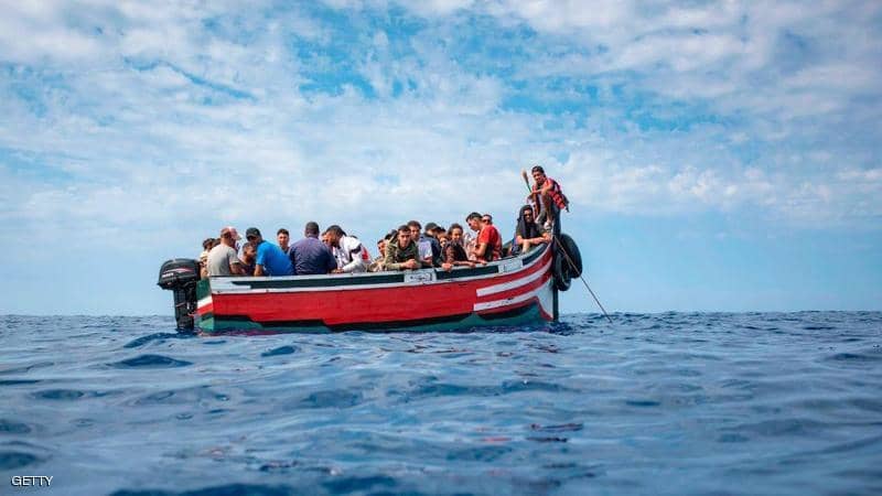 إيطاليا تسمح باستقبال أكثر من 800 مهاجر أنقذوا في البحر المتوسط