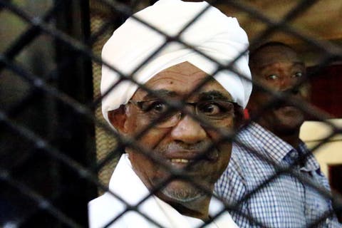 السودان.. المحكمة تسحب ملف البشير في تهمة قتل المتظاهرين