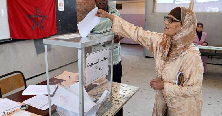 أشعل فتيل معركة انتخابية..برلماني سابق يحتفل بانتصار زوجته على والدته بتازة