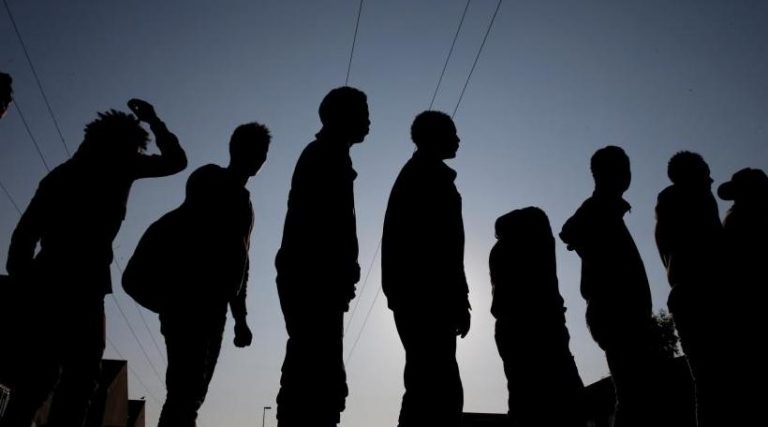 وجدة .. جمعية تراسل السلطات الجزائرية لتسليم مهاجرين سريين مغاربة متواجدين بترابها