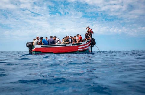 طانطان.. إنقاذ قارب على متنه 58 مغربيا مرشحا للهجرة السرية بينهم سيدة وقاصر
