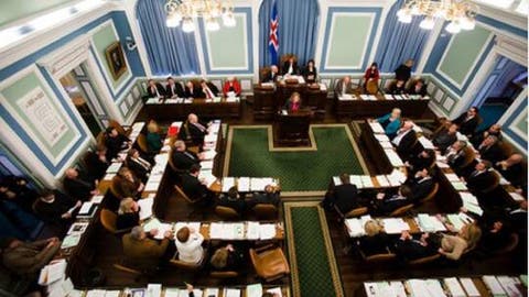 آيسلندا أول دولة أوروبية تحوز فيها السيدات على غالبية المقاعد النيابية