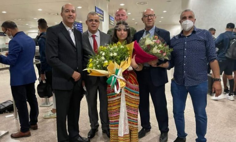 مسؤولو شبيبة القبائل يخصصون استقبالا حارا لفريق الجيش الملكي