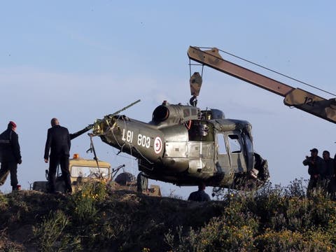 مصرع عسكريين بسبب سقوط طائرة مروحية في تونس