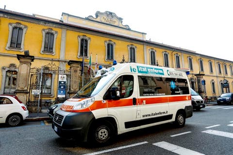 مقتل 8 أشخاص جراء تحطم طائرة خاصة في شمال إيطاليا