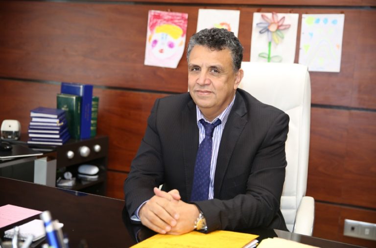 تكللت بالنجاح.. وهبي يجري عملية جراحية على مستوى الرأس