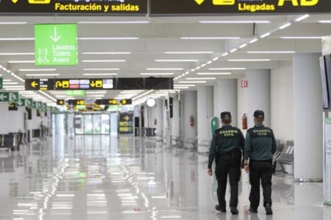 مايوركا: تفاصيل استنفار أمني بالمطار بسبب فرار مغاربة من طائرتهم