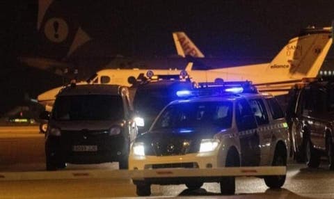 قرار من القضاء الإسباني بشأن المغاربة الهاربين من الطائرة
