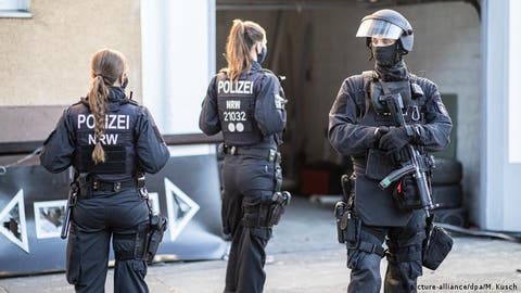 ألمانيا  : نشر طليقها صورة مع “عشيقته” فقتلت أطفالهما الخمسة انتقاما