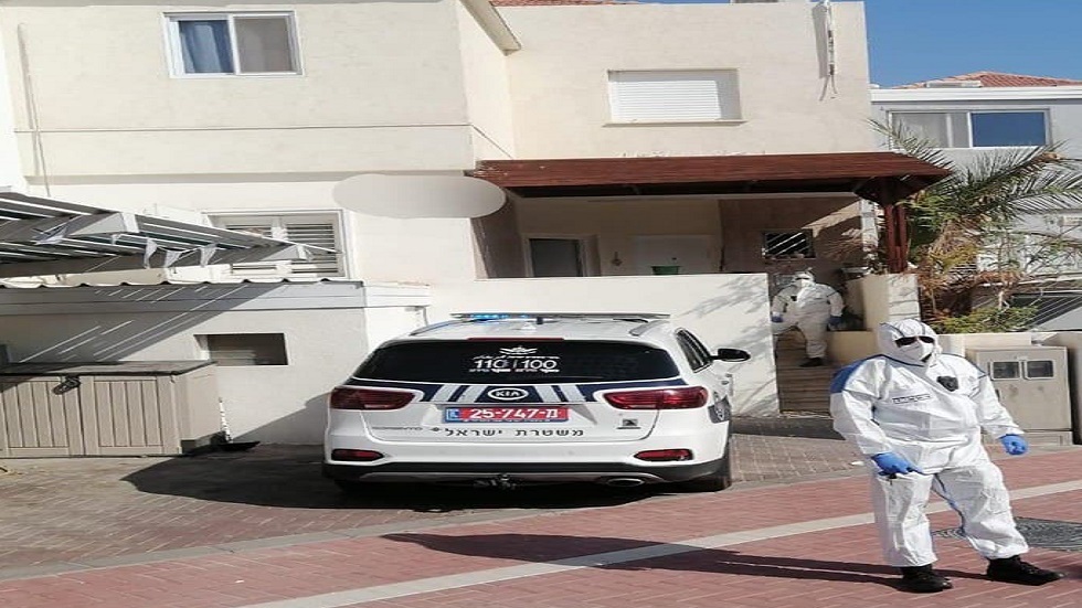 الشرطة الإسرائيلية تلاحق امرأة تحمل الطفرة الجديدة من متحور كورونا