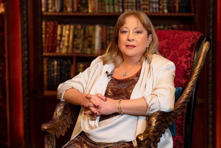 الفنانة المصرية سمية الألفي تخضع لعملية جراحية خطيرة
