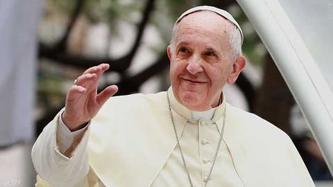 البابا فرانسيس يدين معاملة المهاجرين في القارة الأوروبية