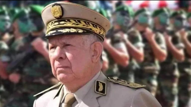 شنقريحة يجترٌ اسطوانته المشروخة : "فوز منتخبنا رد قوي على أعداء الأمس واليوم"