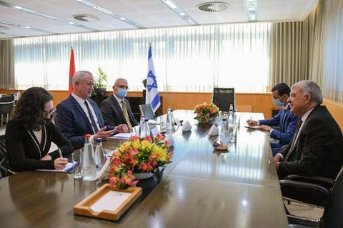 غانتس يلتقي رئيس المكتب المغربي باسرائيل: “تطلعنا إلى توسيع العلاقات”