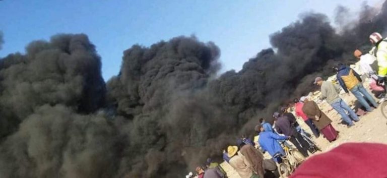 استنفار بسبب حريق مهول بسوق المتلاشيات بانزكان
