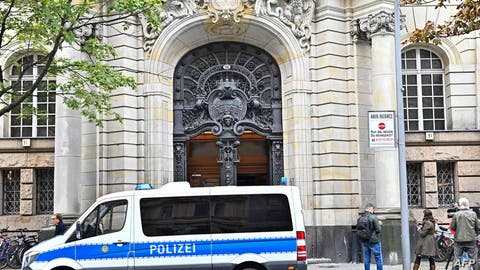 النيابة الألمانية تطلب السجن المؤبد لروسي متهم بقتل قيادي شيشاني