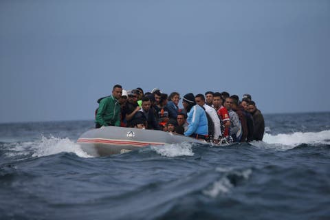 تقرير: 7 من كل 10 شبان مغاربة يفكرون في الهجرة