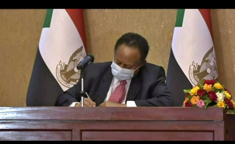 رويترز: رئيس الوزراء السوداني ينوي الاستقالة من منصبه