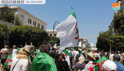 كأس العرب: اعتقال أكثر من 50 شخصا خلال احتفالات الجزائريين في فرنسا