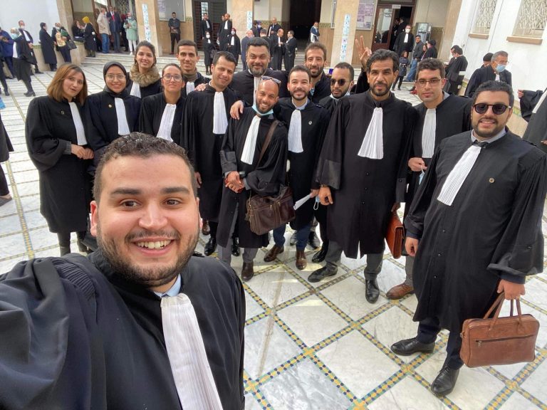 ”إحتجاجات فرض جواز التلقيح“…حادثة سير تودي بحياة محاميين إثنين ورفيقهما