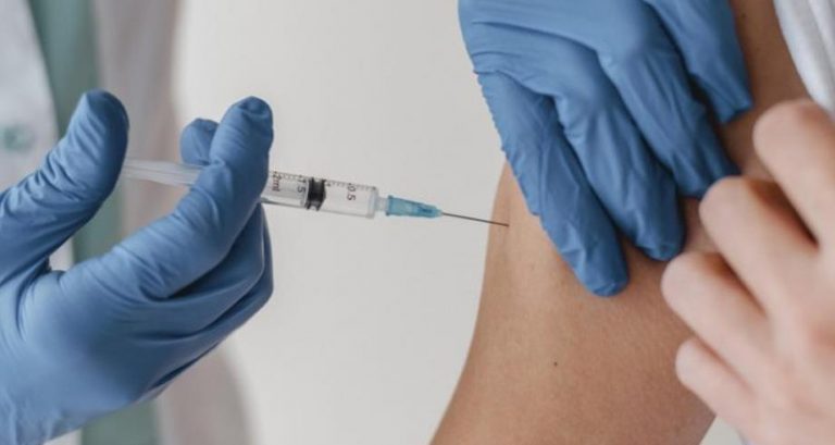 كأس إفريقيا لكرة القدم.. إلزامية التلقيح واختبار PCR للمشجعين