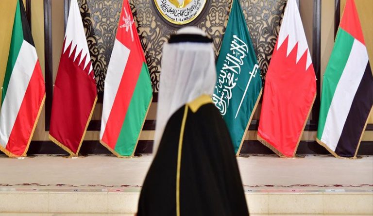رئيس مجلس التعاون الخليجي يجدد دعم "مغربية الصحراء"