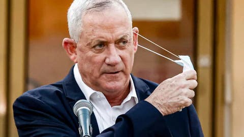 وزير الدفاع الإسرائيلي يعلن إصابته بفيروس كورونا