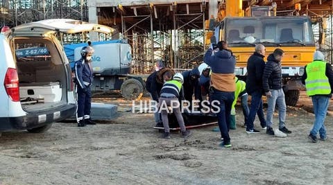 طنجة..مصرع عامل سقط عليه جدار بورش بناء (صور + فيديو)