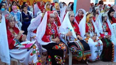 Photo of أكادير : أساتذة وتلاميذ وأولياء امورهم يحتفلون بالسنة الأمازيغية الجديدة
