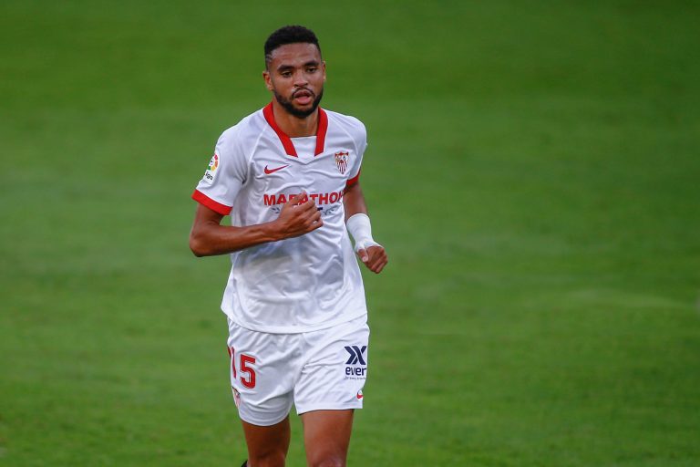 يعاني إلتواء في الكاحل.. اشبيلية يعلن إصابة يوسف النصيري