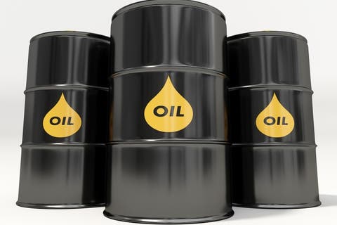 للمرة الأولى منذ سنة 2014.. النفط يتجاوز 100 دولار للبرميل