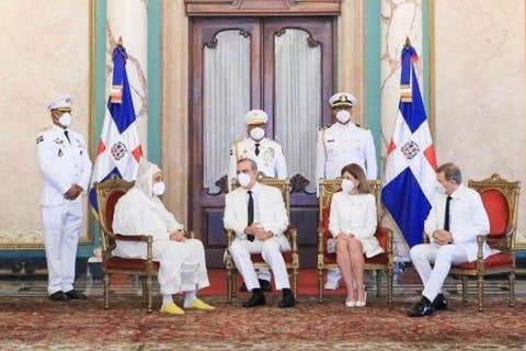 السفير المغربي ينقل تحيات الملك لرئيس الدومينيكان.. والأخير يشيد بدينامية العلاقات بين البلدين