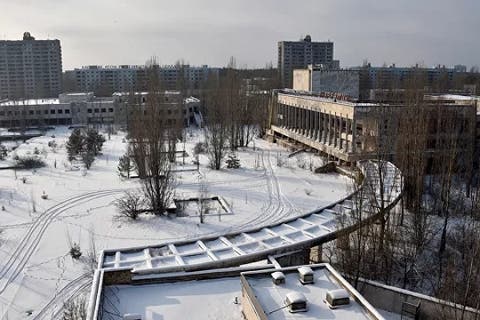 الدفاع الروسية تعلن السيطرة الكاملة على منطقة “محطة تشيرنوبيل”