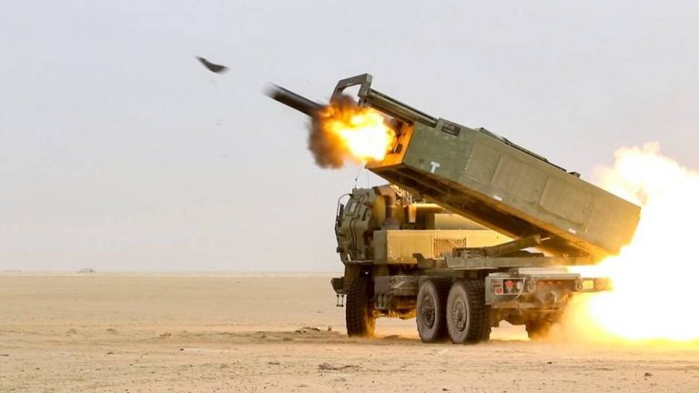 الناتو ل"الرئيس الأوكراني": سنضاعف إرسال صواريخ الدفاع الجوي ومضادات الدبابات