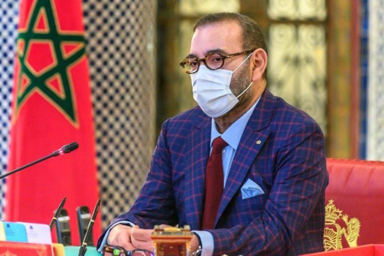 الملك يركز على الاستثمار.. طموح مشروع لجعل المغرب قوة صناعية و اسثتمارية