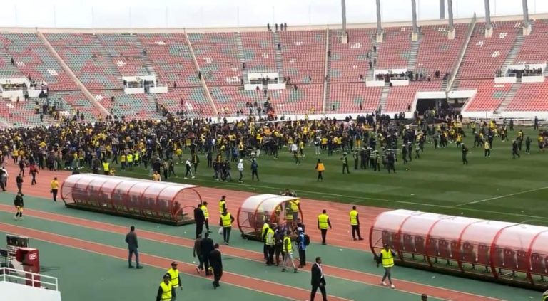 بعد أحداث مباراة الجيش و"الماص"..برلمانية تسائل بنموسى بخصوص ظاهرة " شغب الملاعب"