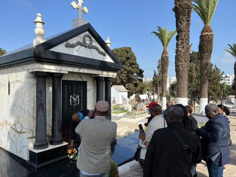 بعثة الكونغو الديمقراطية تزور "فهد كينشاسا" رئيس بلادهم المدفون بالرباط