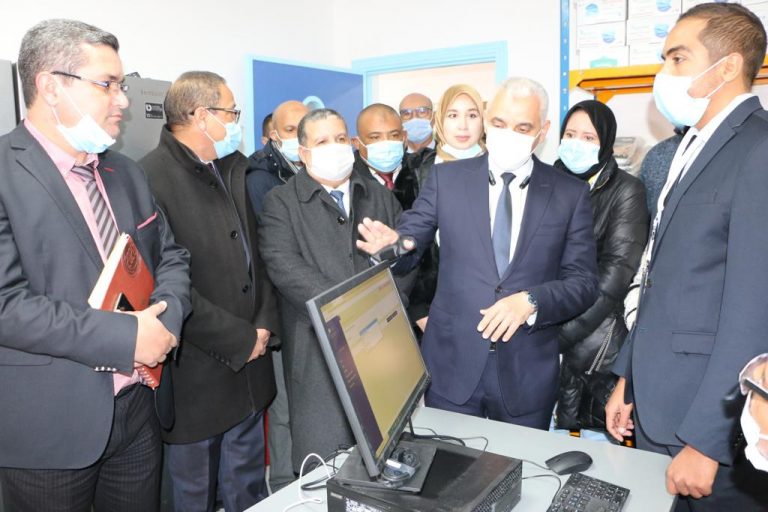 أيت الطالب يعطي انطلاقة خدمات مؤسسات صحية بإقليم خنيفرة