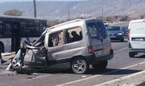 أكادير : قتلى وجرحى في حادث اصطدام حافلة وسيارة خفيفة