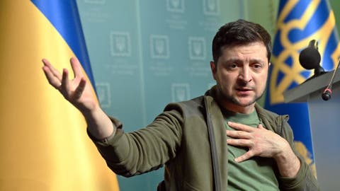 الرئيس الأوكراني يخاطب الأمهات  الروس: “لا ترسلوا أبنائكن للحرب”