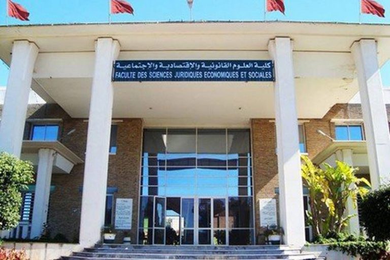 بعد قرار البراءة في قضية الجنس مقابل النقط...أستاذان جامعيان بسطات ينتظران العودة لعملهما