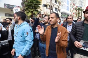 الأمن يطوق مسيرة لاساتذة التعاقد بطنجة ( صور)