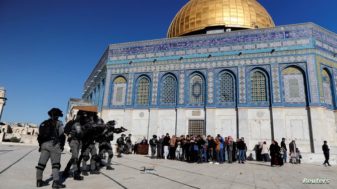 التوتر الإسرائيلي الفلسطيني.. بلينكن يهاتف عباس ولابيد